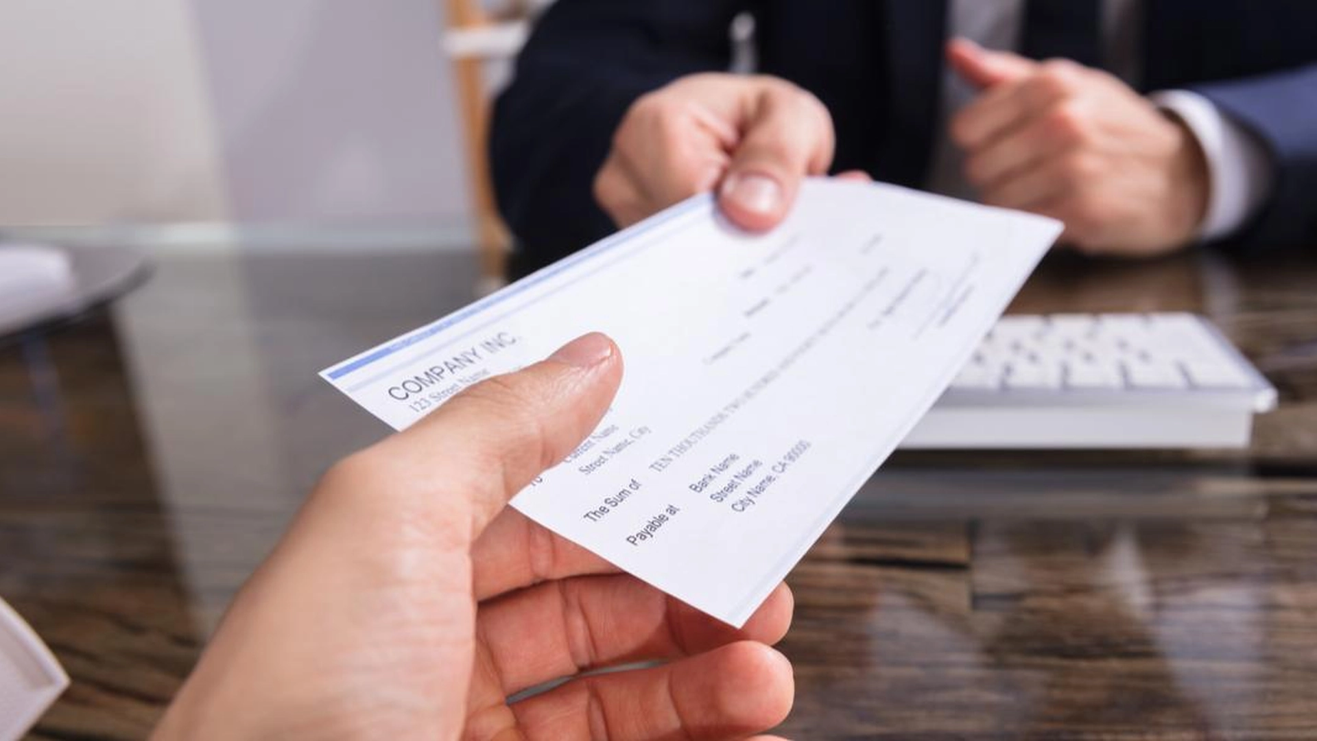 Ble betalt 330 ganger for mye: sjefen har ikke sett ham siden