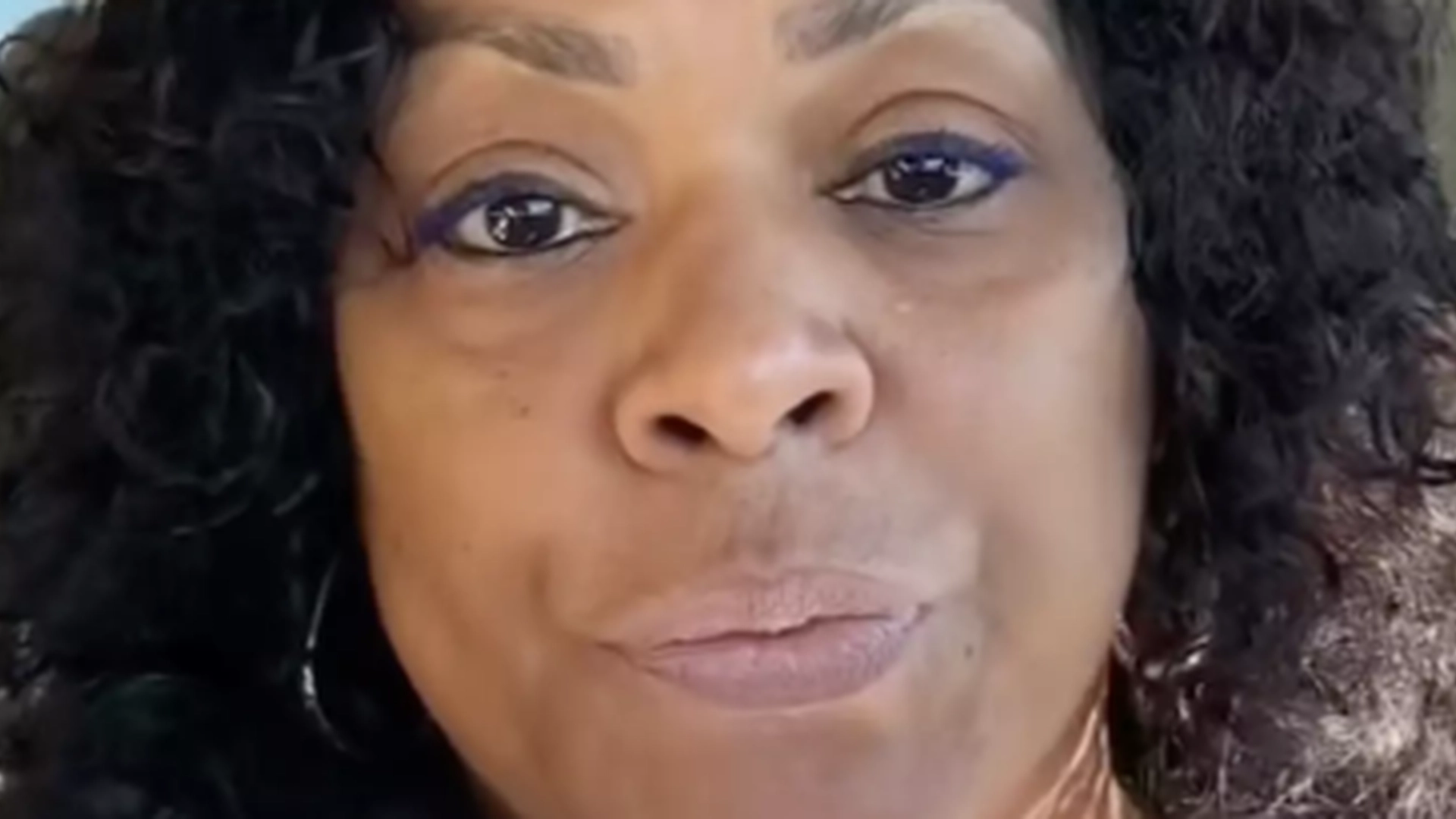 44-åring diagnostisert med kreft: Nå deler hun de fem tegnene hun skulle ønske hun ikke hadde ignorert