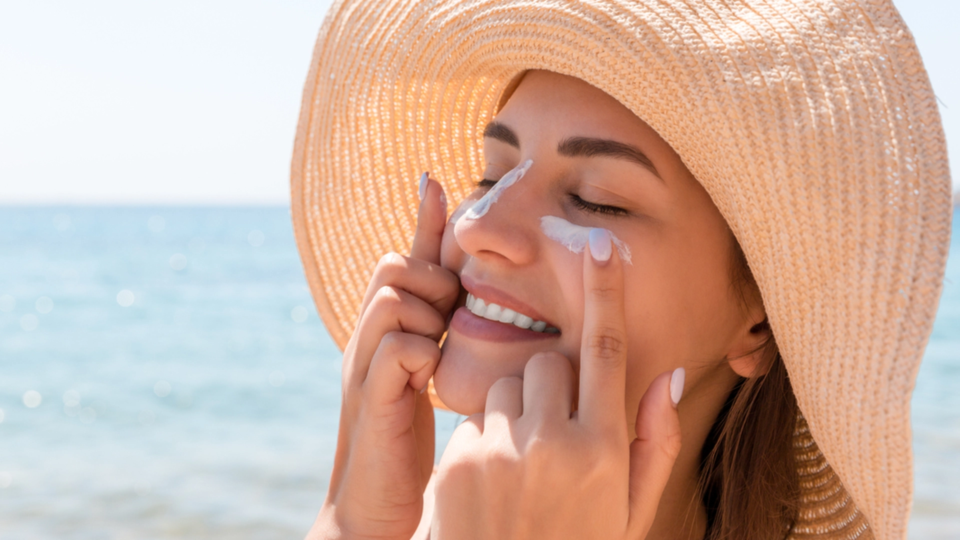 Du smører deg hver sommer – men vet du hva SPF betyr?