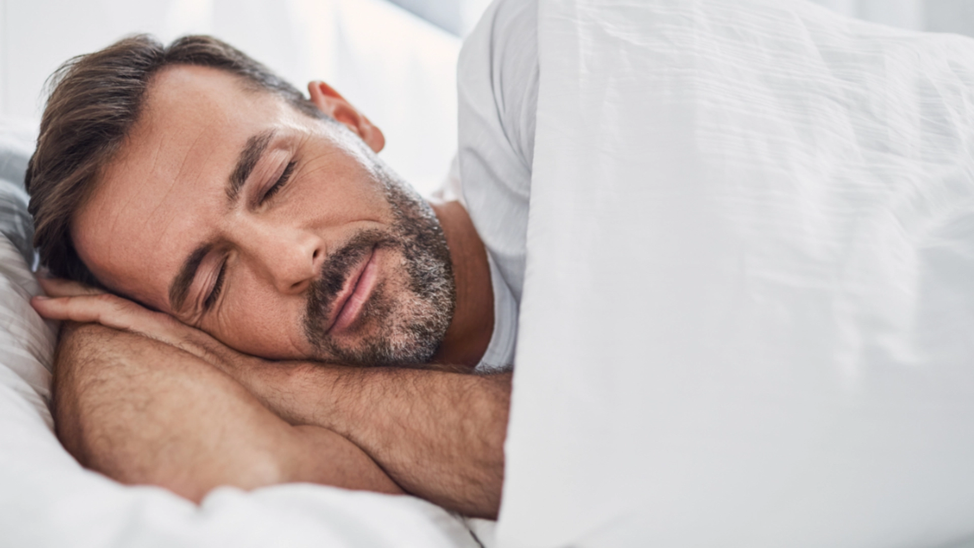 Hvorfor 7 timers søvn er ideelt for middelaldrende voksne