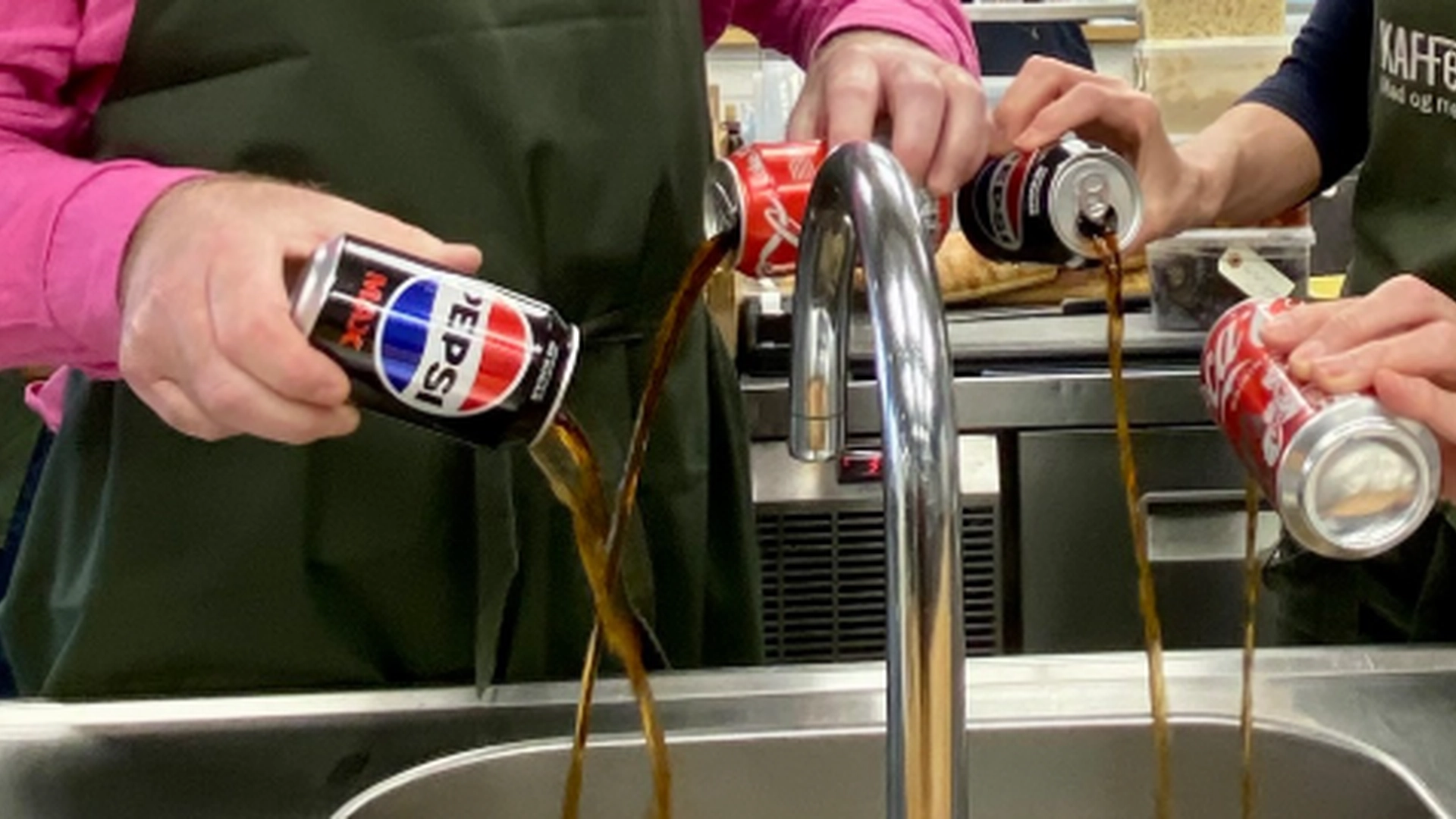 Populær kafé dropper Coca-Cola og Pepsi: Du kan nesten gjette årsaken
