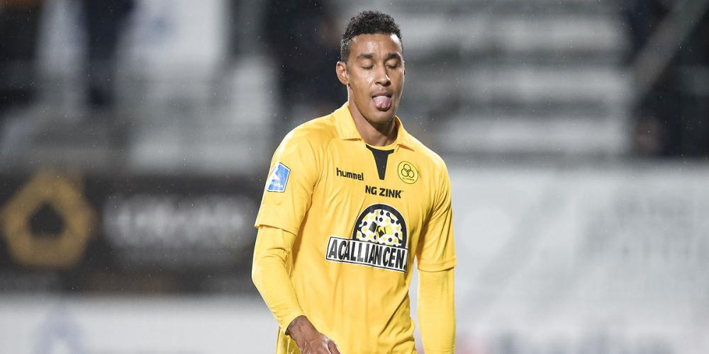 Merkelig: Fotballspiller blir ansatt og sparket igjen etter noen få timer