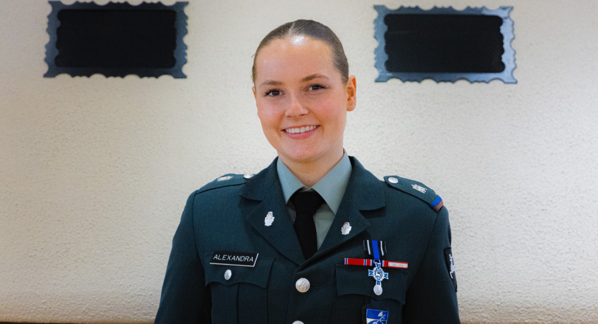 Slik feiret prinsesse Ingrid Alexandra at tiden i Forsvaret var slutt