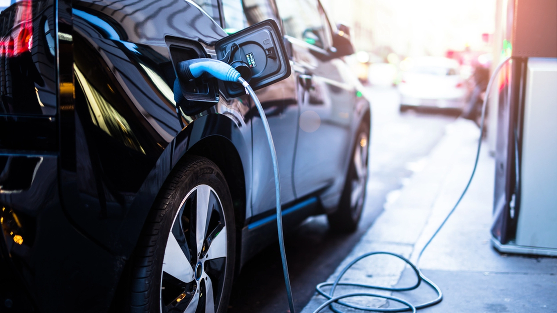 Forskere forteller: Ny oppfinnelse kan varsle en «batterirevolusjon»