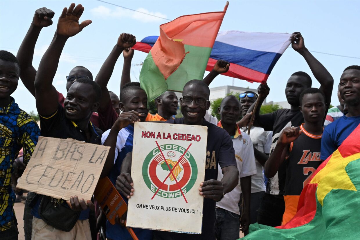 Afrikanske land med militærstyre forlater regional organisasjon