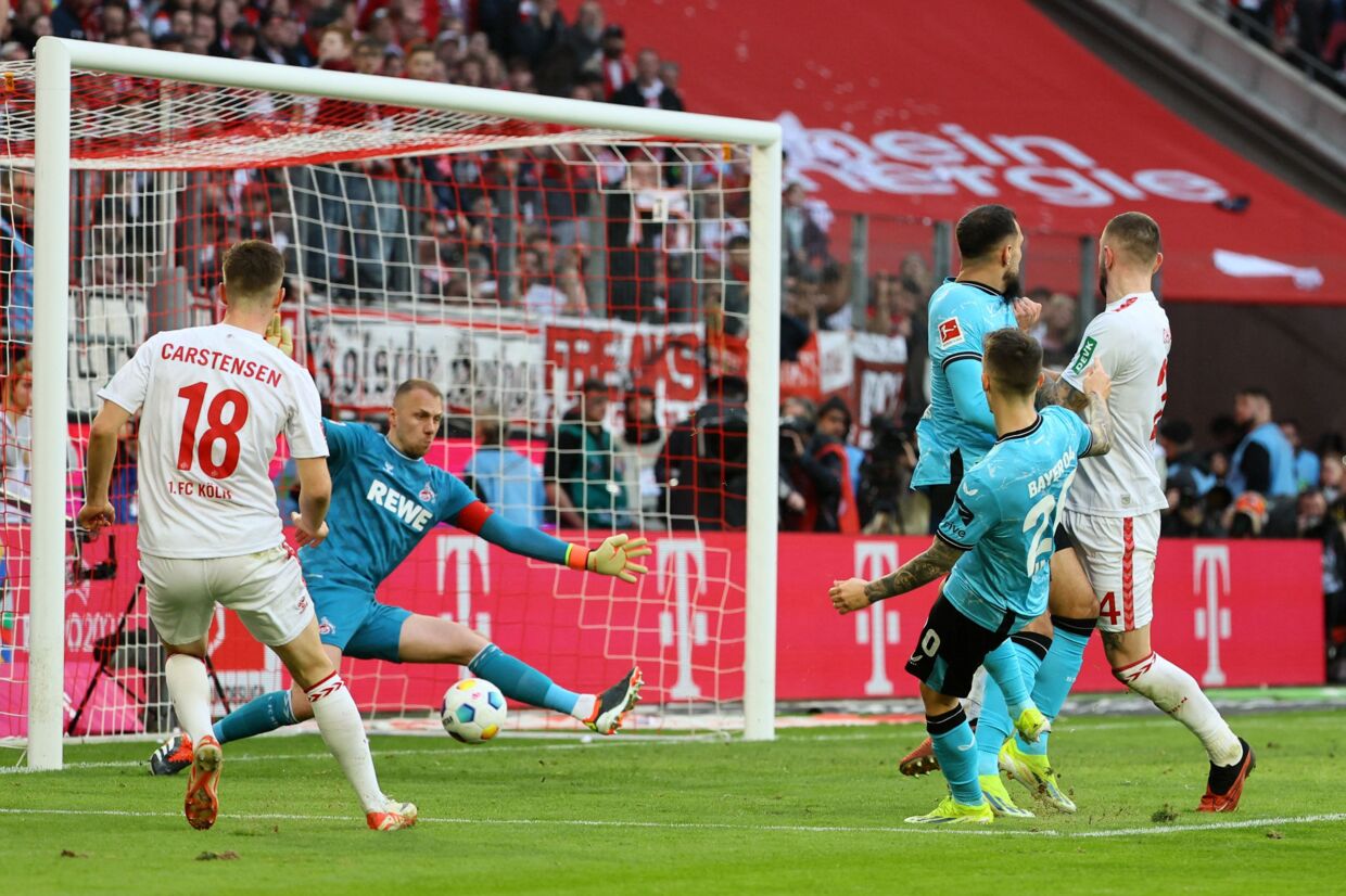 Leverkusen bygger solid ledelse i Bundesliga