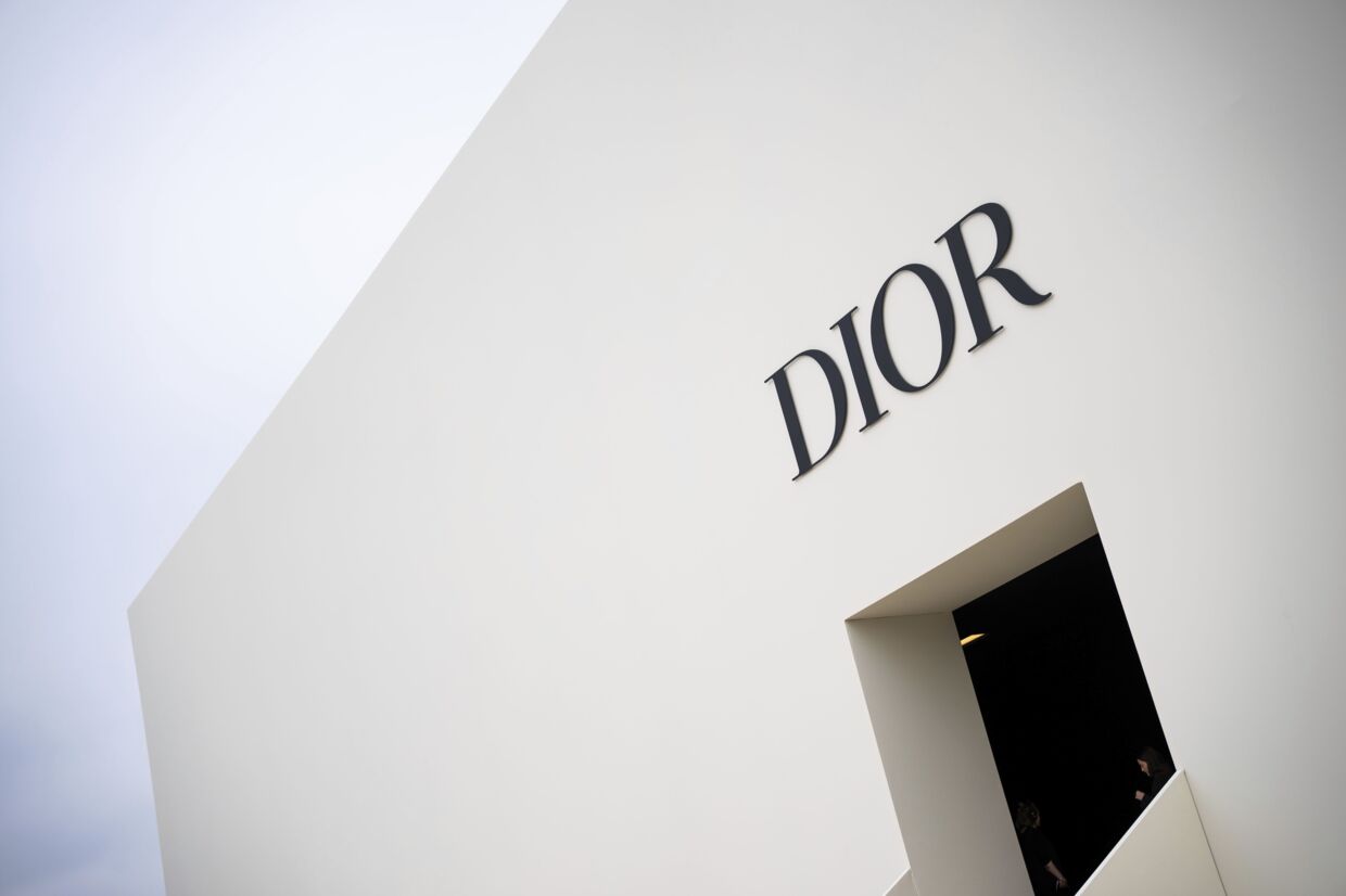 Retten slår ned på Christian Dior for utnyttelse av ansatte