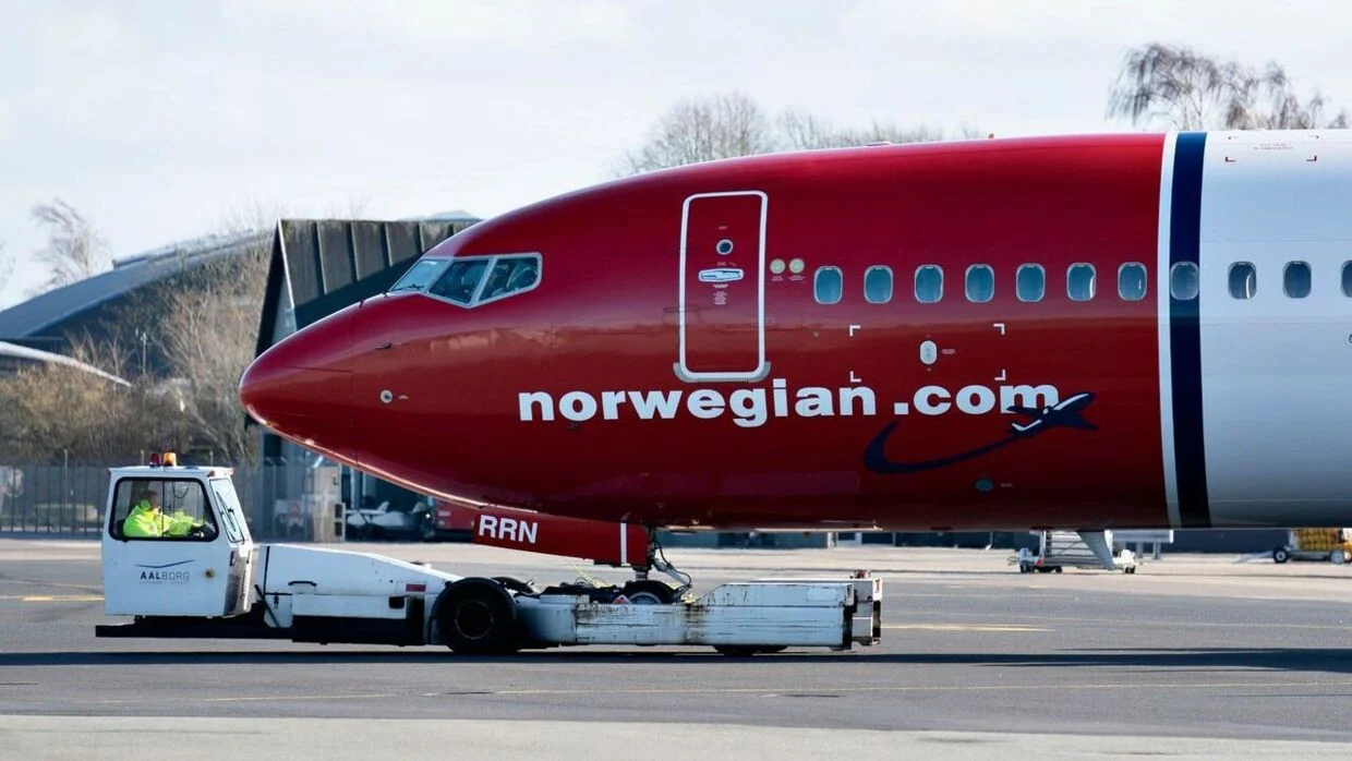 Norwegian-flyet var overbooket: 15-åring etterlatt alene