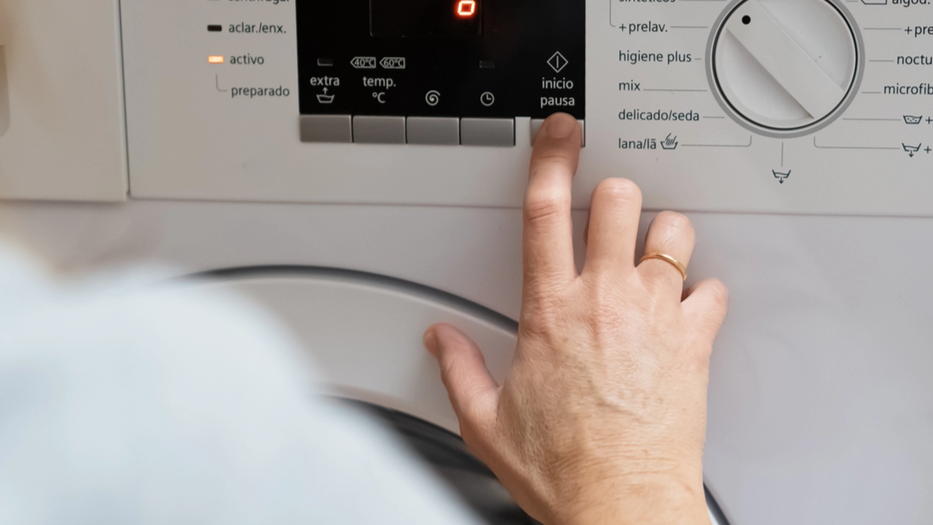 Kan det virkelig være sant? Dette enkle trikset holder tøyet luktfritt