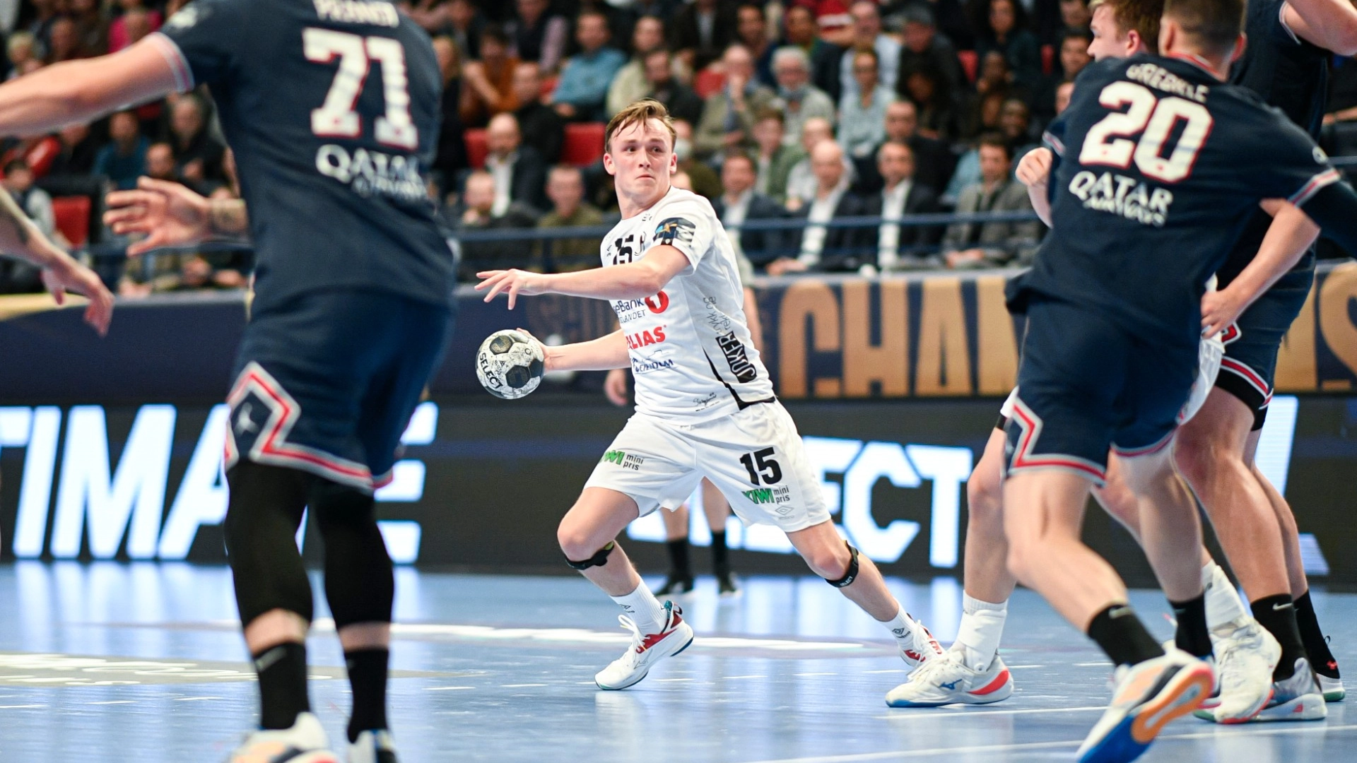 Medie erfarer: Tobias Grøndahl til storklubb