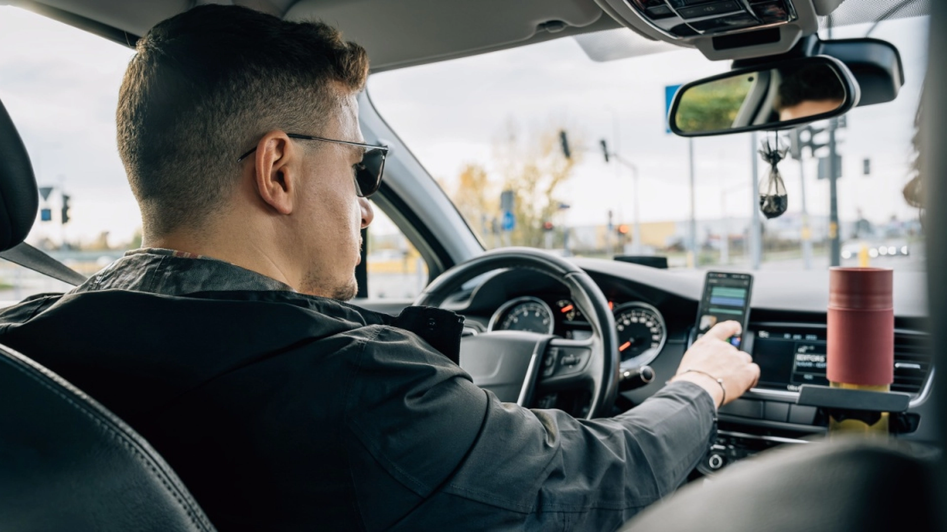 10 ting du bør ha i bilen din