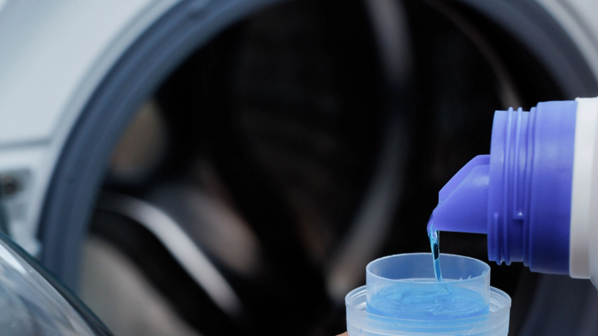 Nesten alle bruker det i vaskemaskinen: Den er gull verdt på kjøkkenet