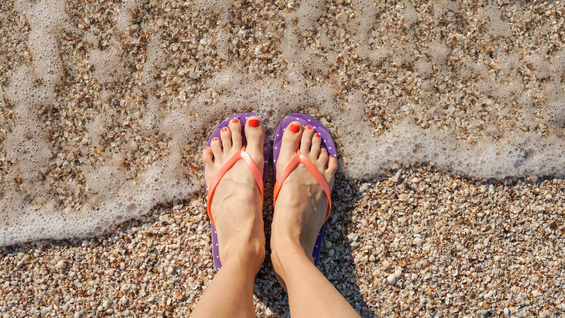 Legen forklarer: Derfor bør du ikke bruke flip-flops