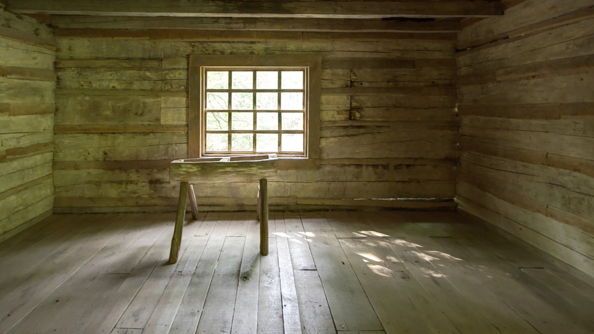 Kvinne oppdaget 77 år gammelt kjedebrev under gulvet: Så tok hun en avgjørelsen