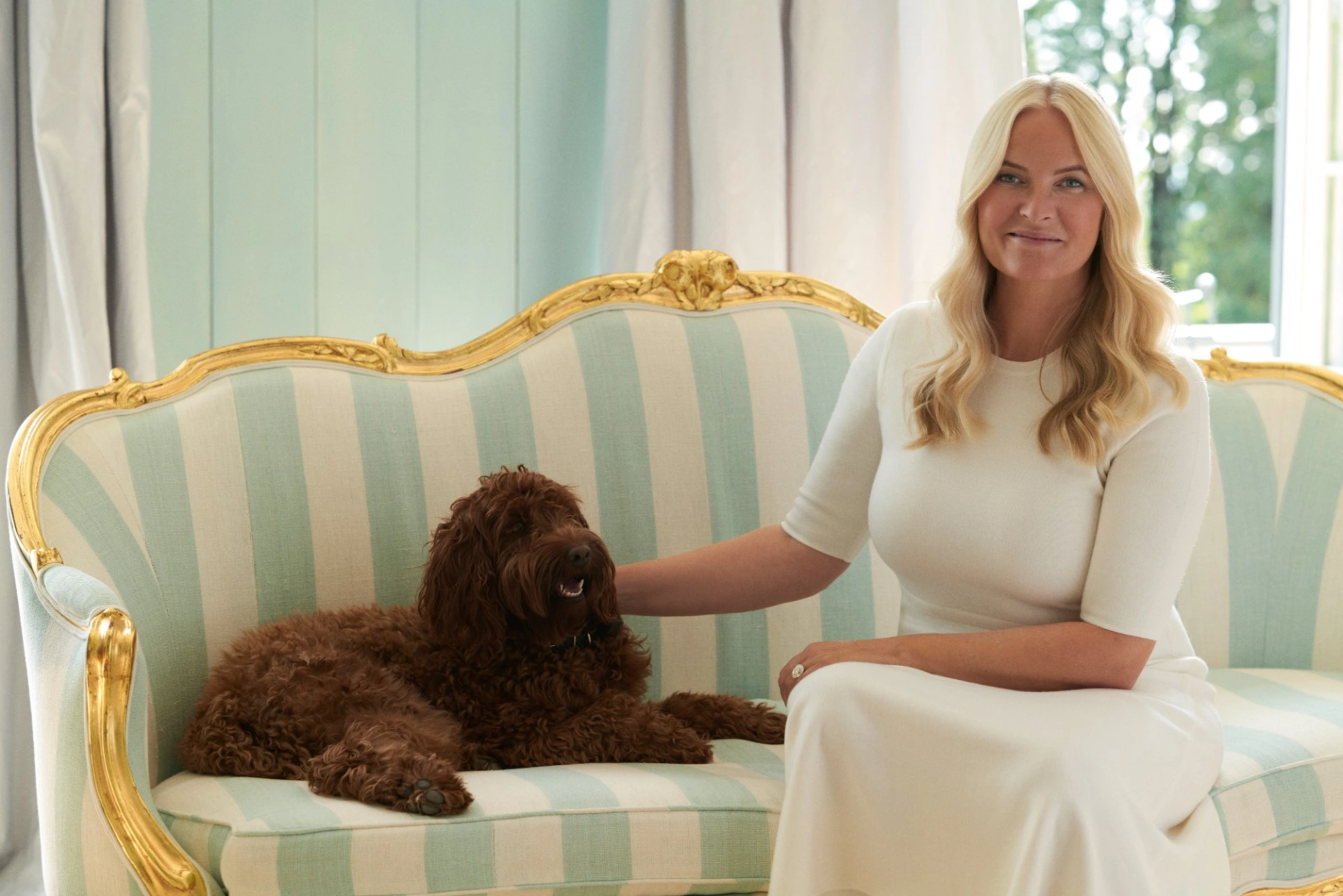 Kronprinsesse Mette-Marit snakker ut om den aktuelle kjolen: &laquo;Jeg angrer&raquo;