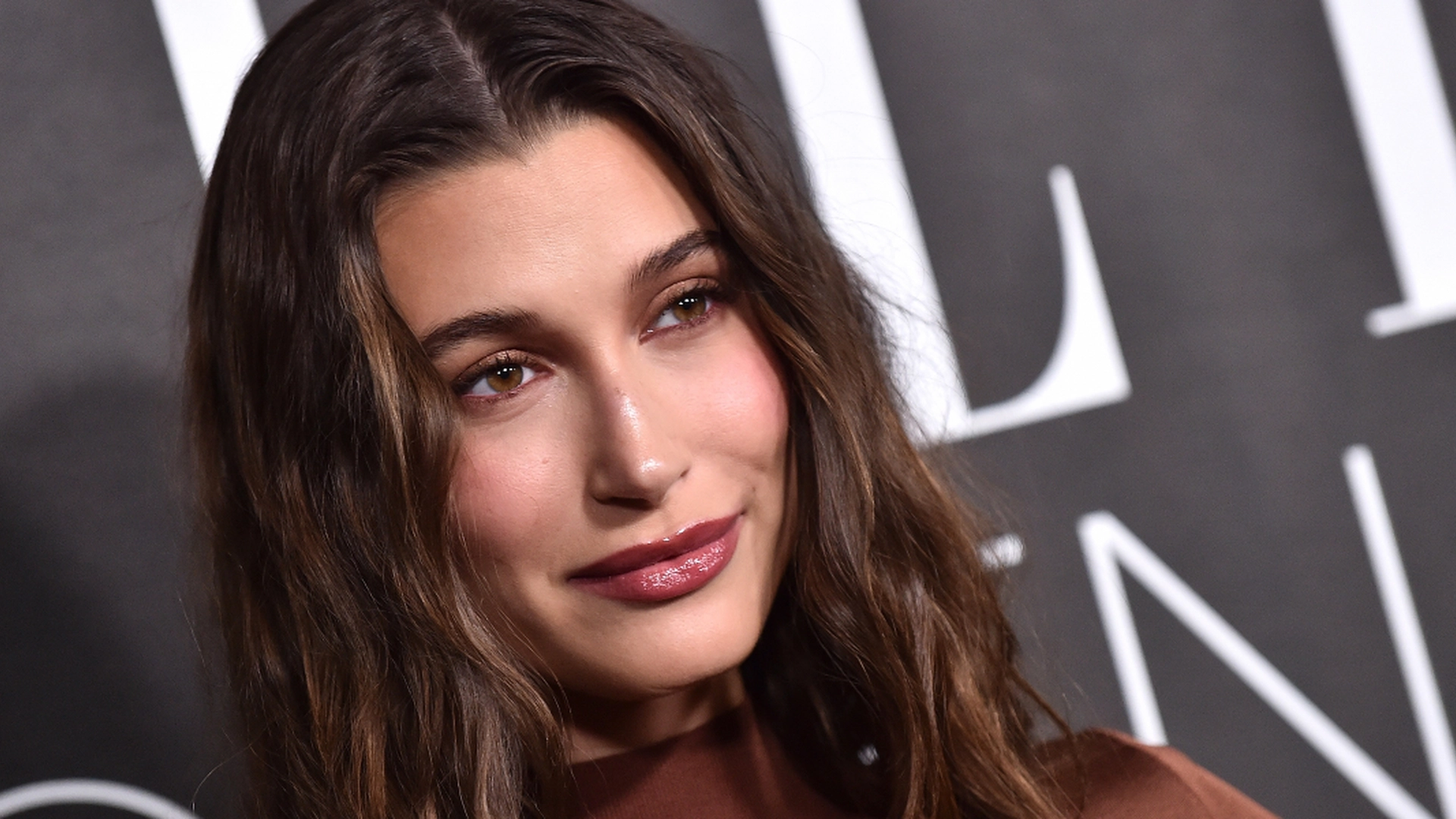 Hailey Bieber avslører bisarr ‘craving’: «Ikke døm meg»