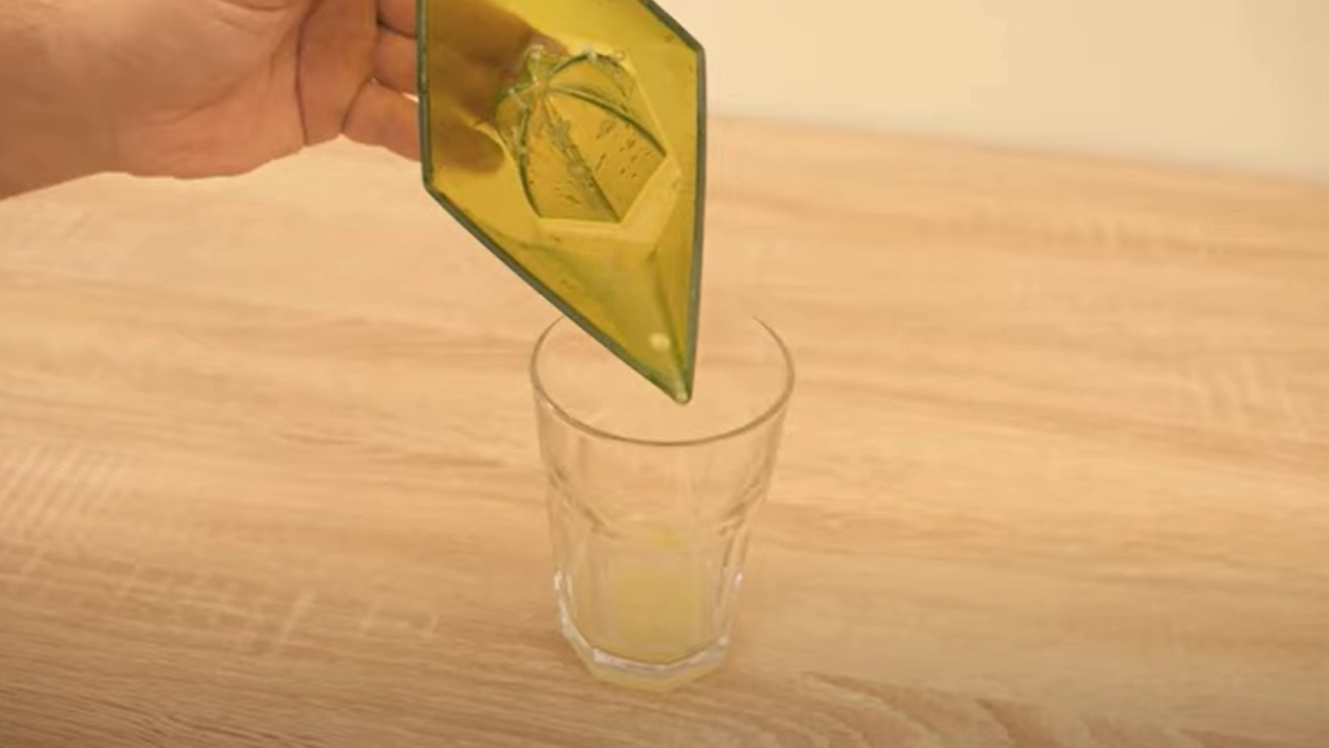 Hold deg unna forkjølelse med denne drinken: Du har allerede ingrediensene hjemme