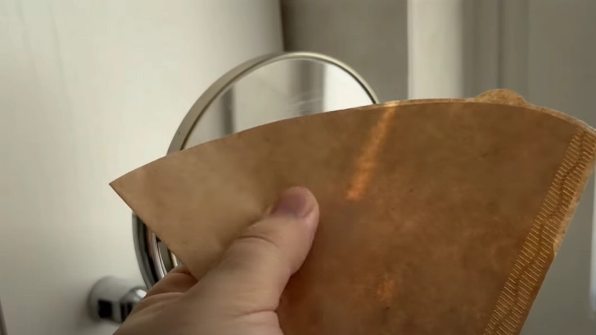 Derfor bør du aldri kaste brukte kaffefiltre – se dette geniale tipset