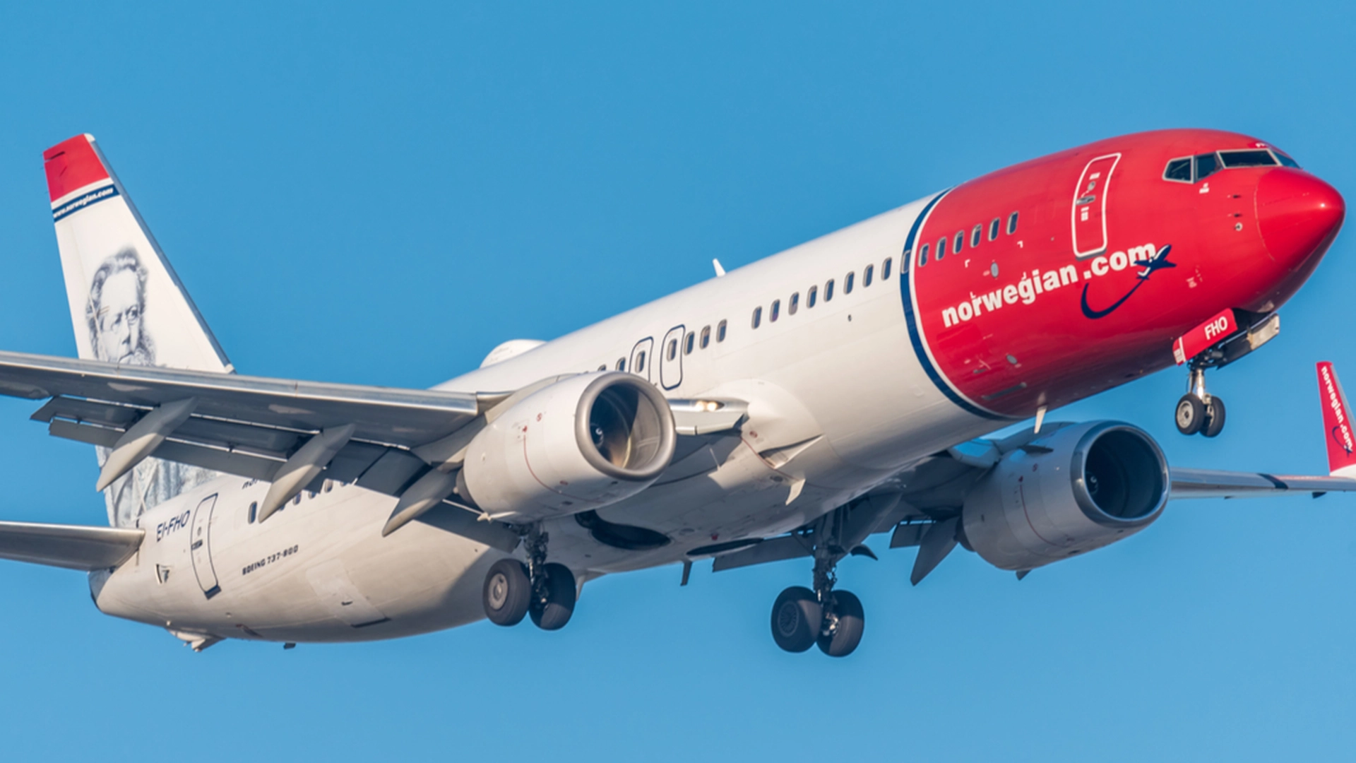 David og faren strandet i ekte mareritt: Norwegians svar vil gi deg frysninger