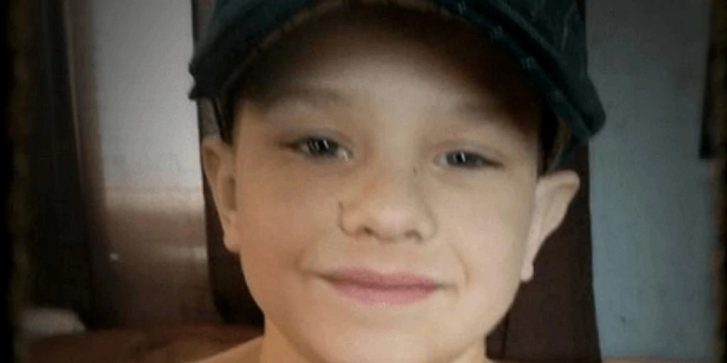 7-åringen gråt fordi han hatet utseendet sitt: Da gjør faren noe uventet