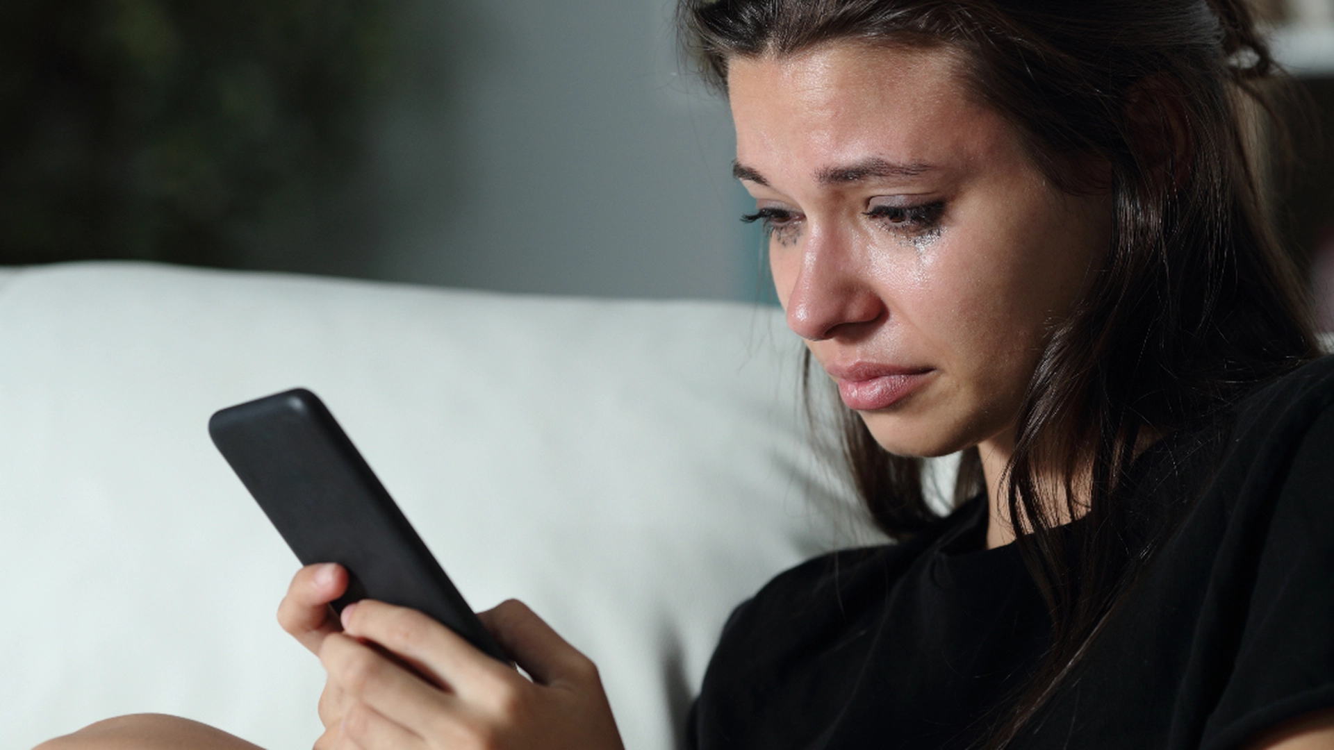 Susan finner bryllupsbilder av mannen sin: Men det er ikke henne på bildene