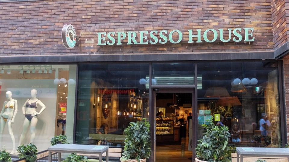 Sjokkerende avsløring på Espresso House: Ansatte har ikke fått lønn på flere måneder