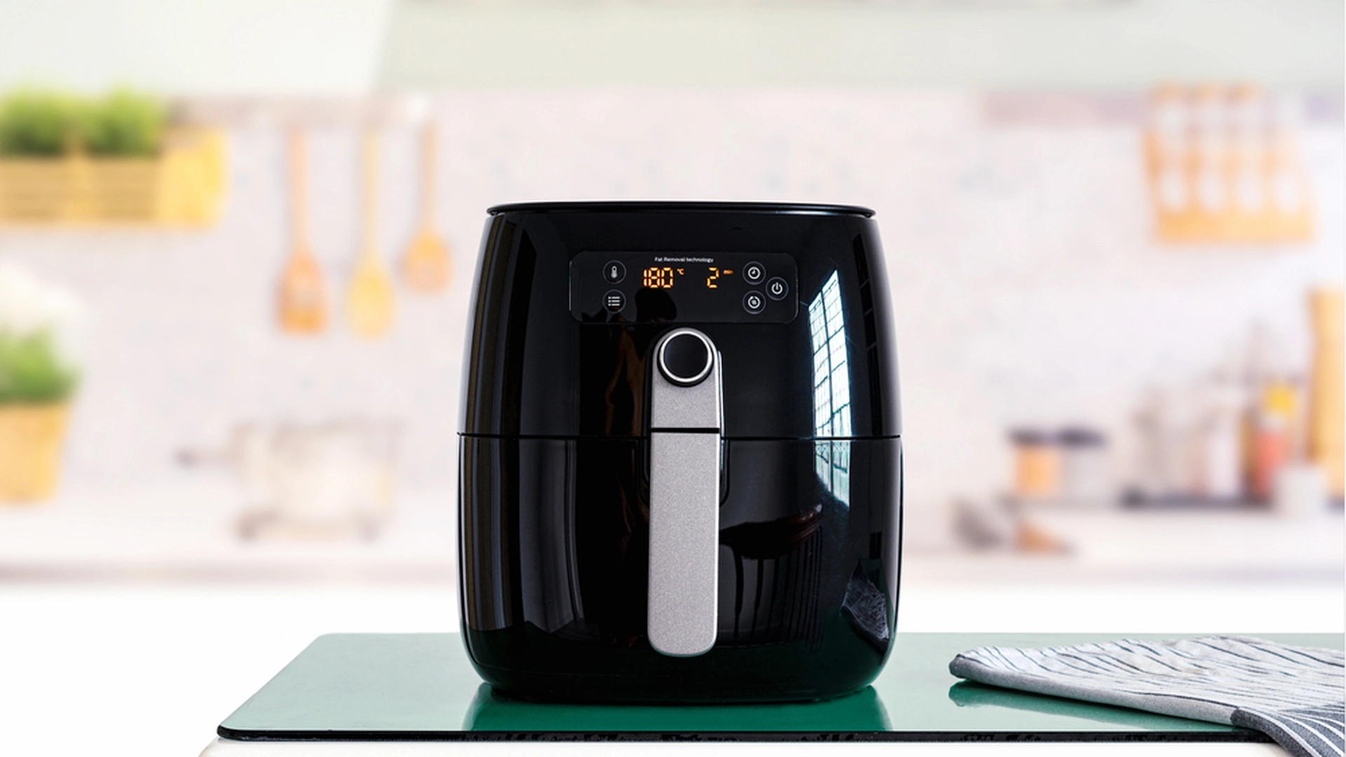 Eksperter forklarer farene ved airfryer: Brukere bør være spesielt oppmerksomme på dette