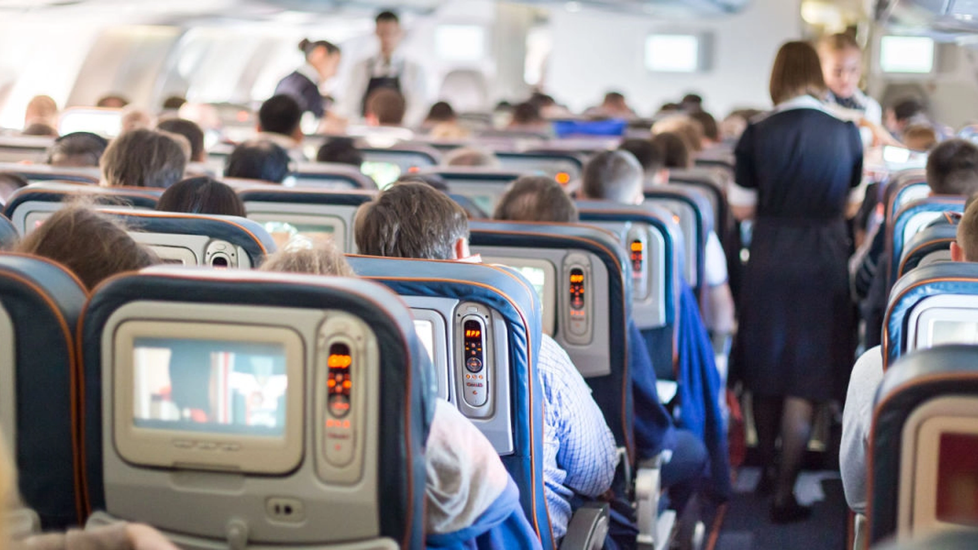 Passasjerer forlot sjokkerte etter flytur: Tvunget til å fly med død kvinne i 10 timer