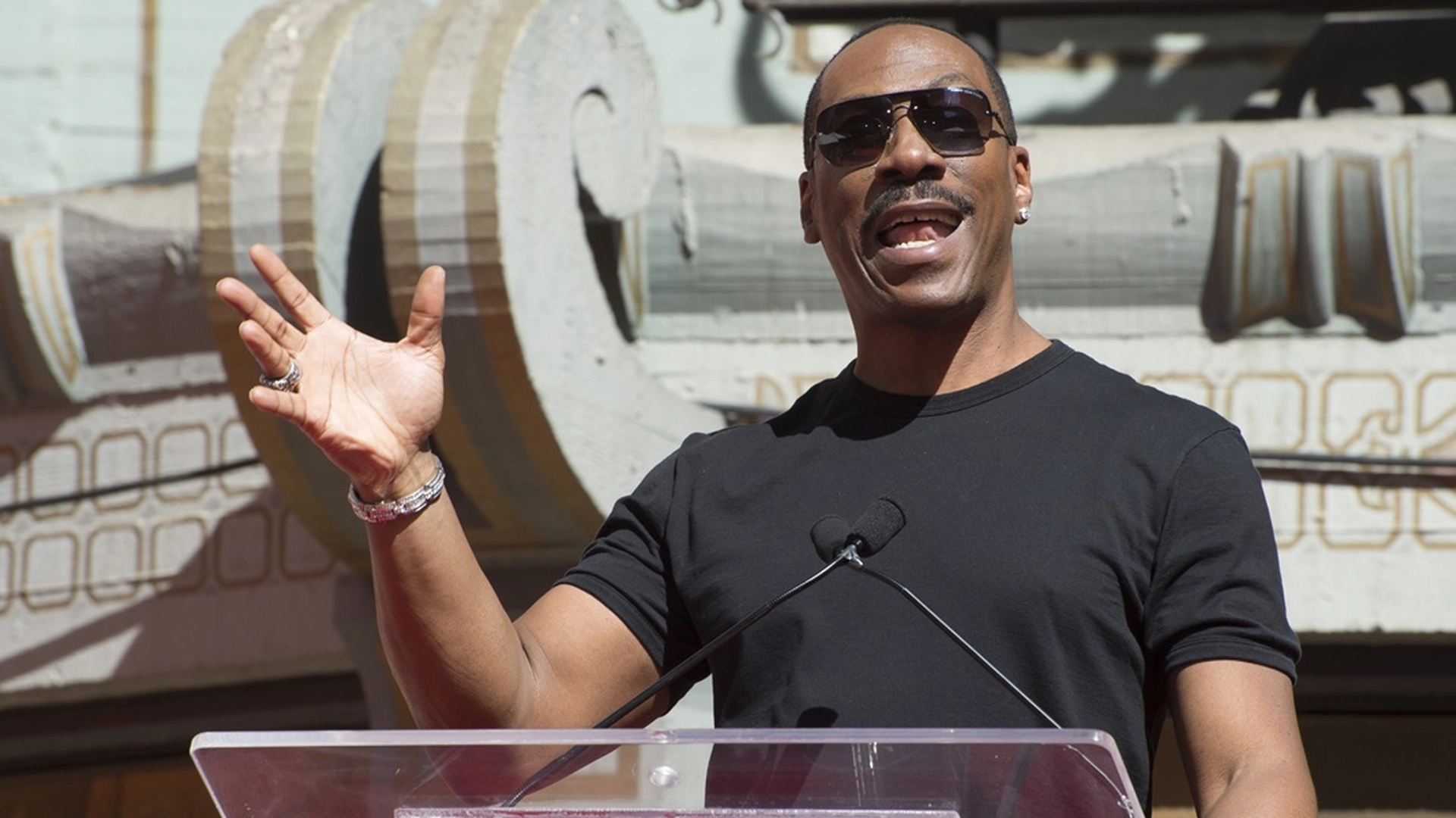 Eddie Murphy gjør comeback i legendarisk film: Se traileren her