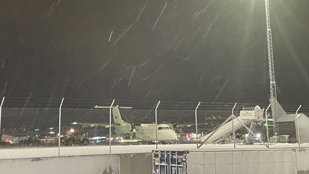 Snøstorm skaper flykaos i Nord-Norge