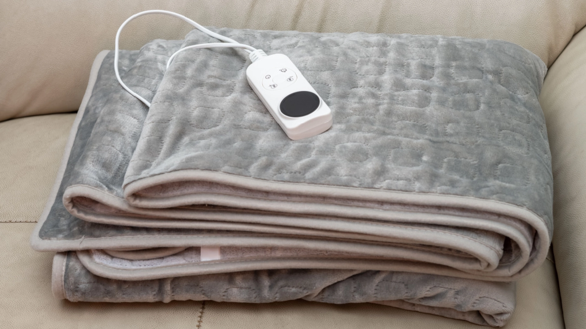 Etter brann i varmeteppe: Nå advarer brannvesenet