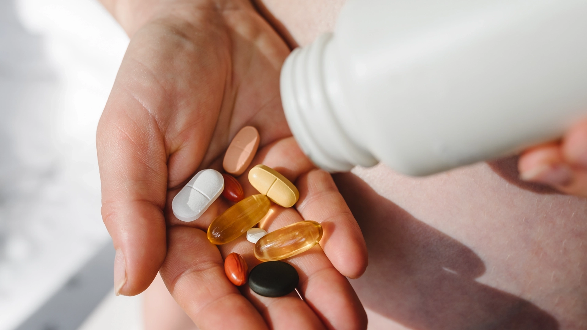 Når er den beste tiden å ta vitamin D – om morgenen eller om kvelden?