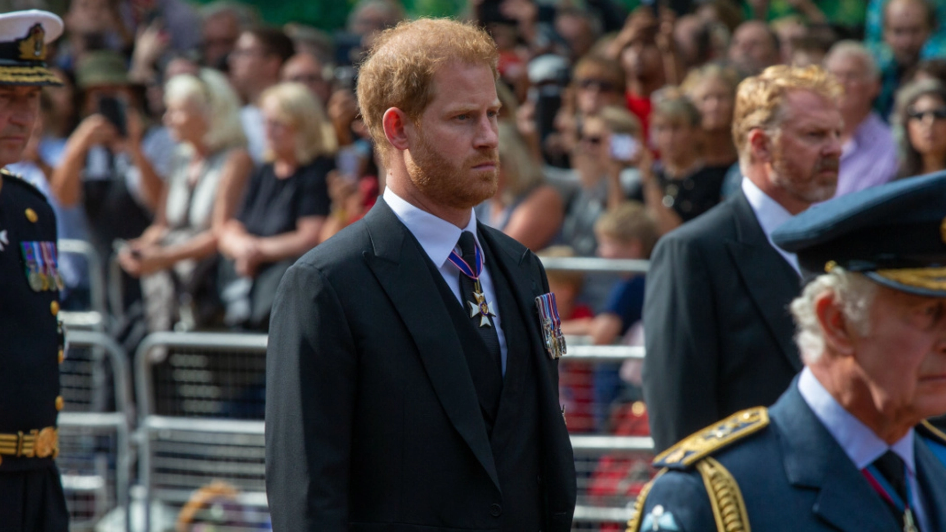 Kong Charles med kald beskjed til prins Harry: Hold deg unna