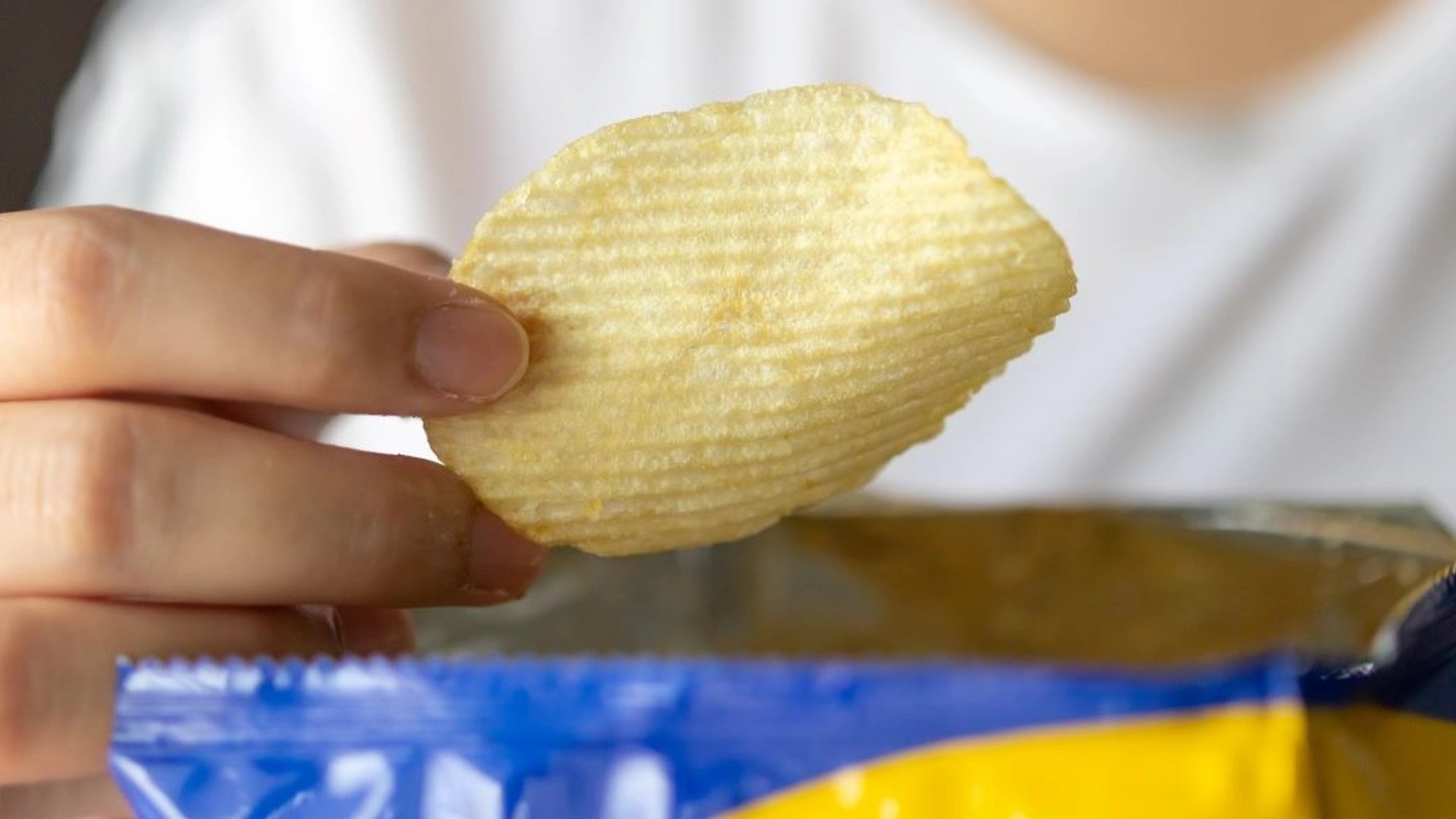 Disse snacks kan være like skadelige som røyking