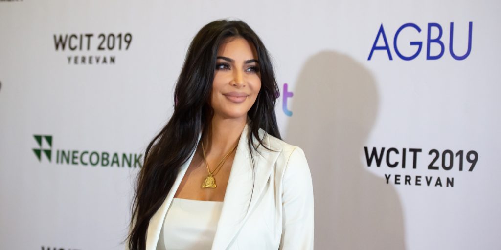 Kim Kardashian i shitstorm etter kontroversiell video: Setter barnas liv i fare