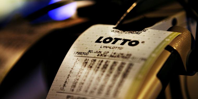 Kiosk fortalte en far at han hadde vunnet kjempegevinst i lotto: Ble målløs da han oppdaget den riktige premien