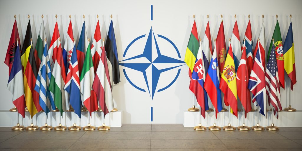Putins sinne vokser: NATO reiser et skremmende nytt jernteppe mot Russland
