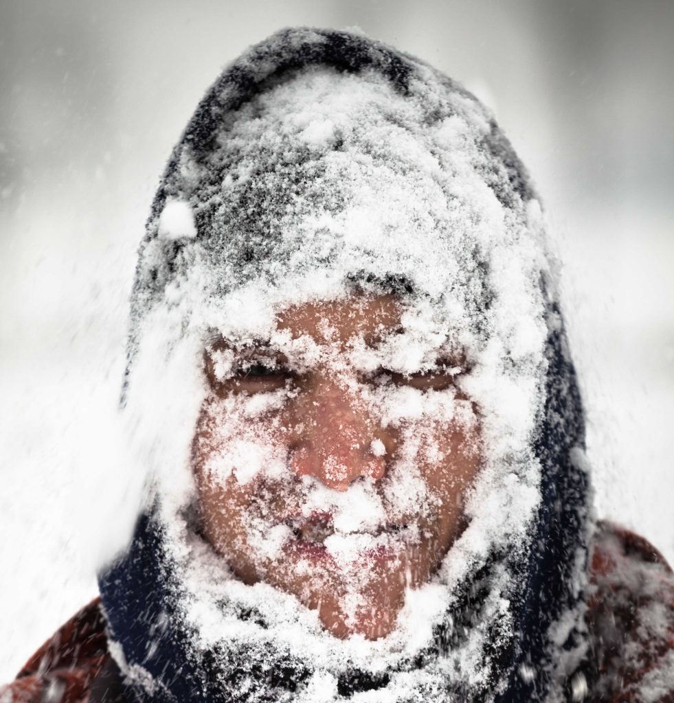 Verdens kaldeste by nådde akkurat minus 50 grader: Innbyggerne sier at de «ikke kan bekjempe den»