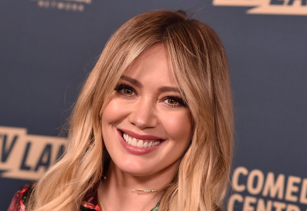 Hilary Duff viser alt i nye bikini bilder