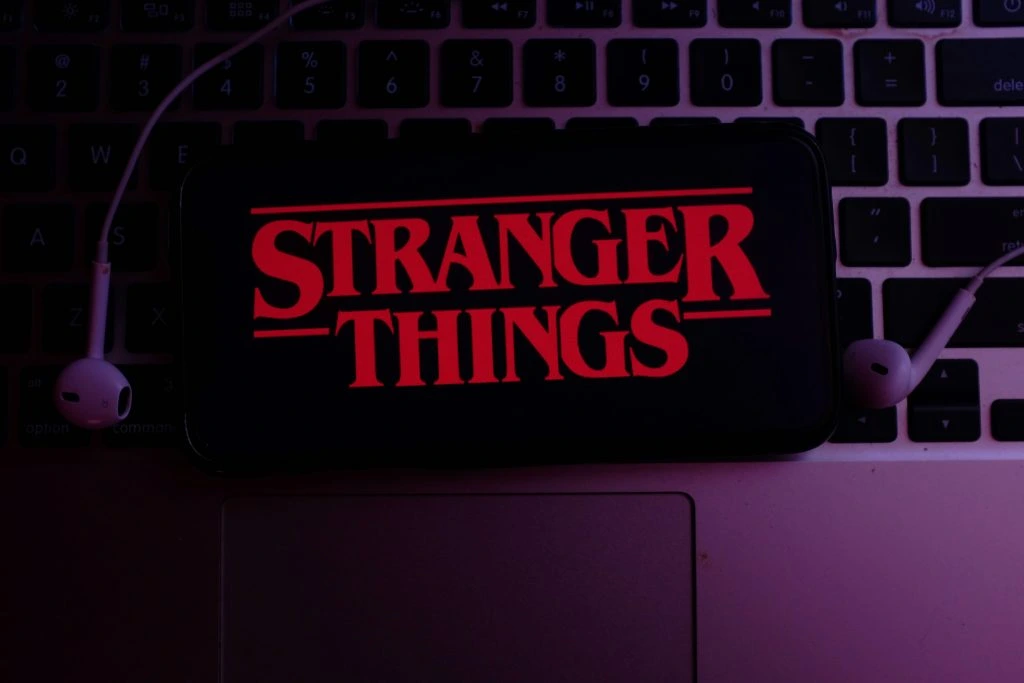 &laquo;Stranger Things&raquo;-stjerne avslører: &laquo;Jeg er homofil&raquo;