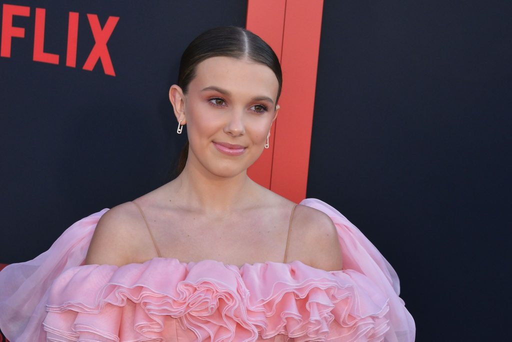 Millie Bobby Brown er forlovet med kjendis-sønn