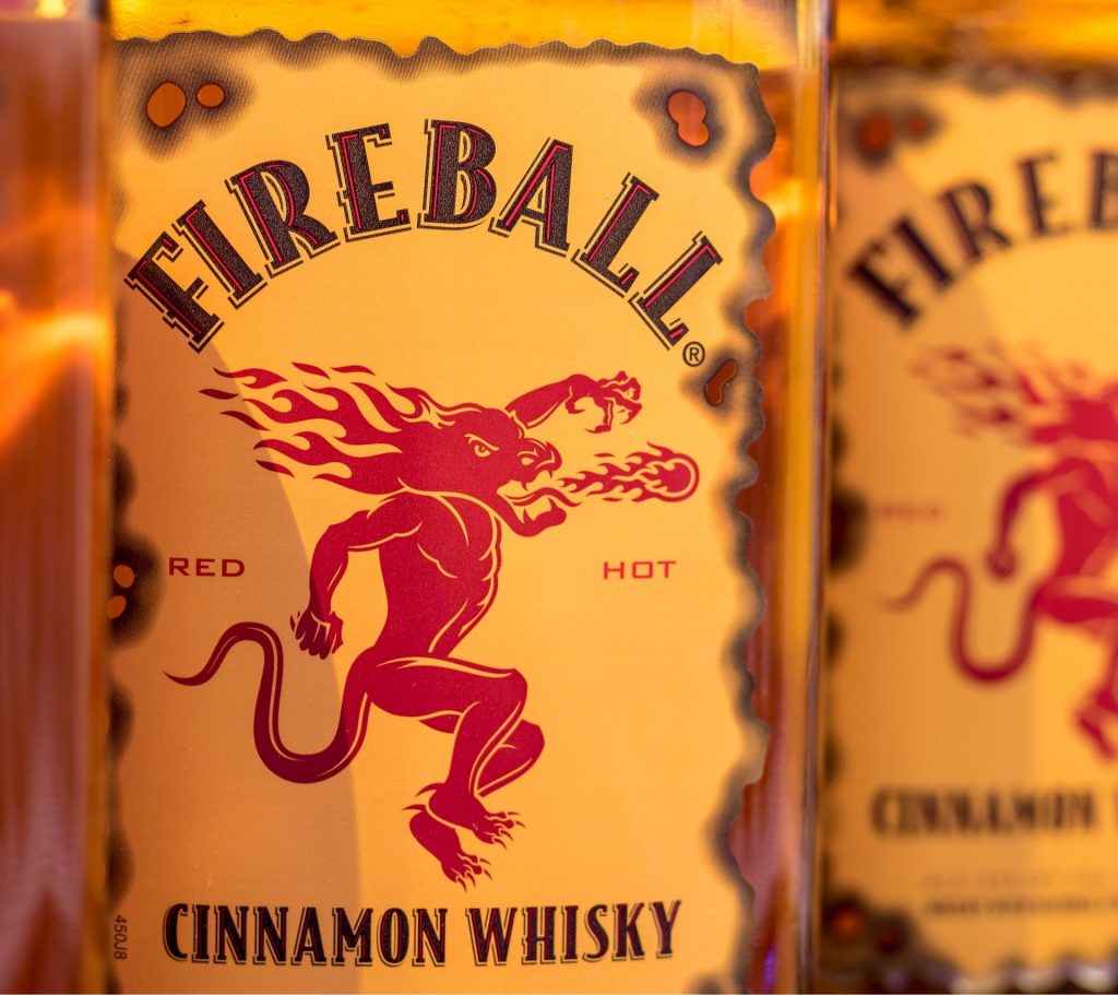 Fireball blir saksøkt: Miniflaskene inneholder ingen whisky