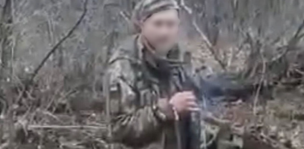 12 sekunder lang video av brutal henrettelse ryster Ukraina: Nå gir Zelenskyj et løfte