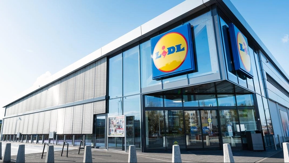 Ansatte avslører i kontroversiell dokumentar: Slik lurer LIDL sine kunder