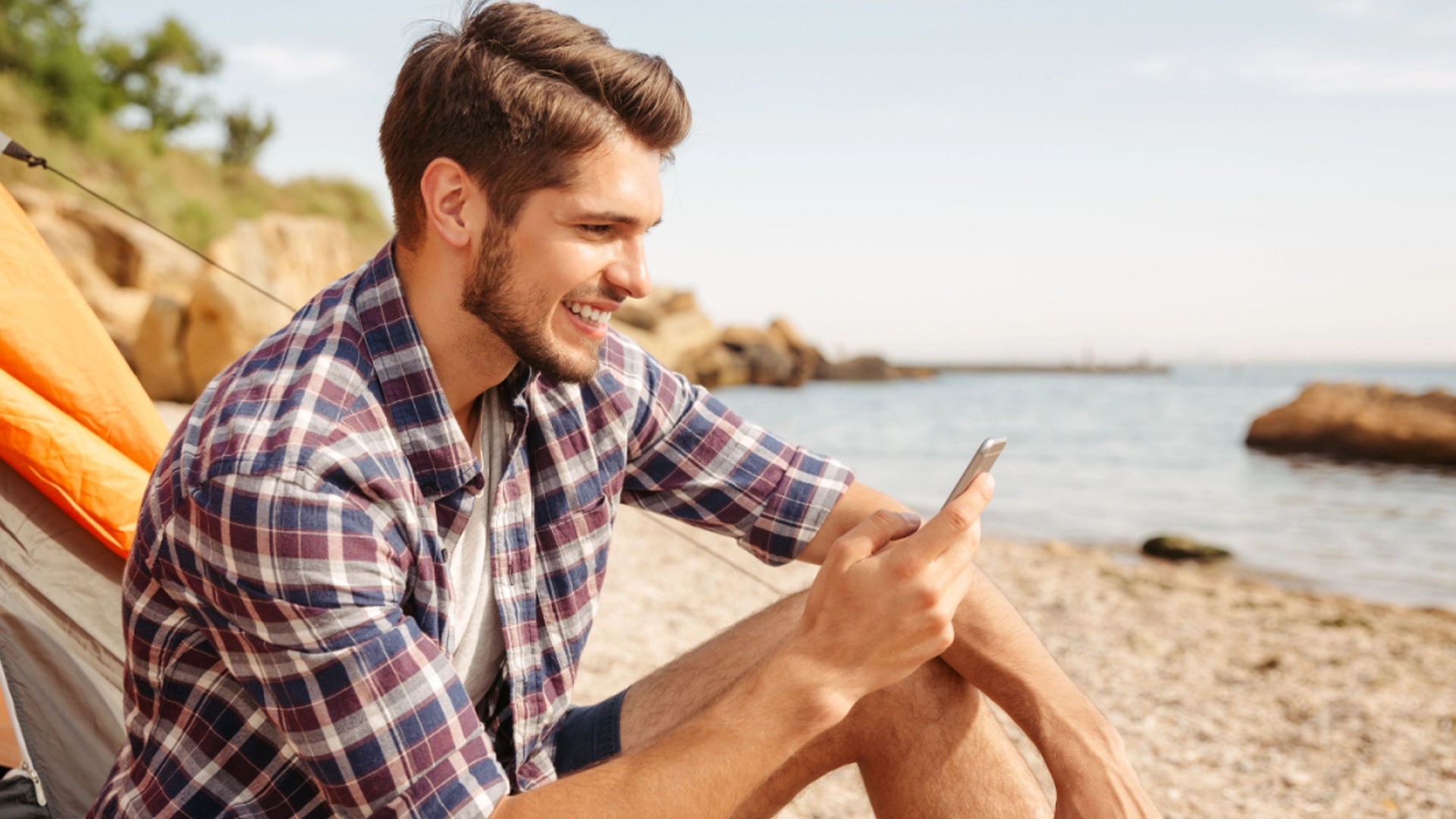 Før sommerferien: 3 tips for å beskytte telefonen