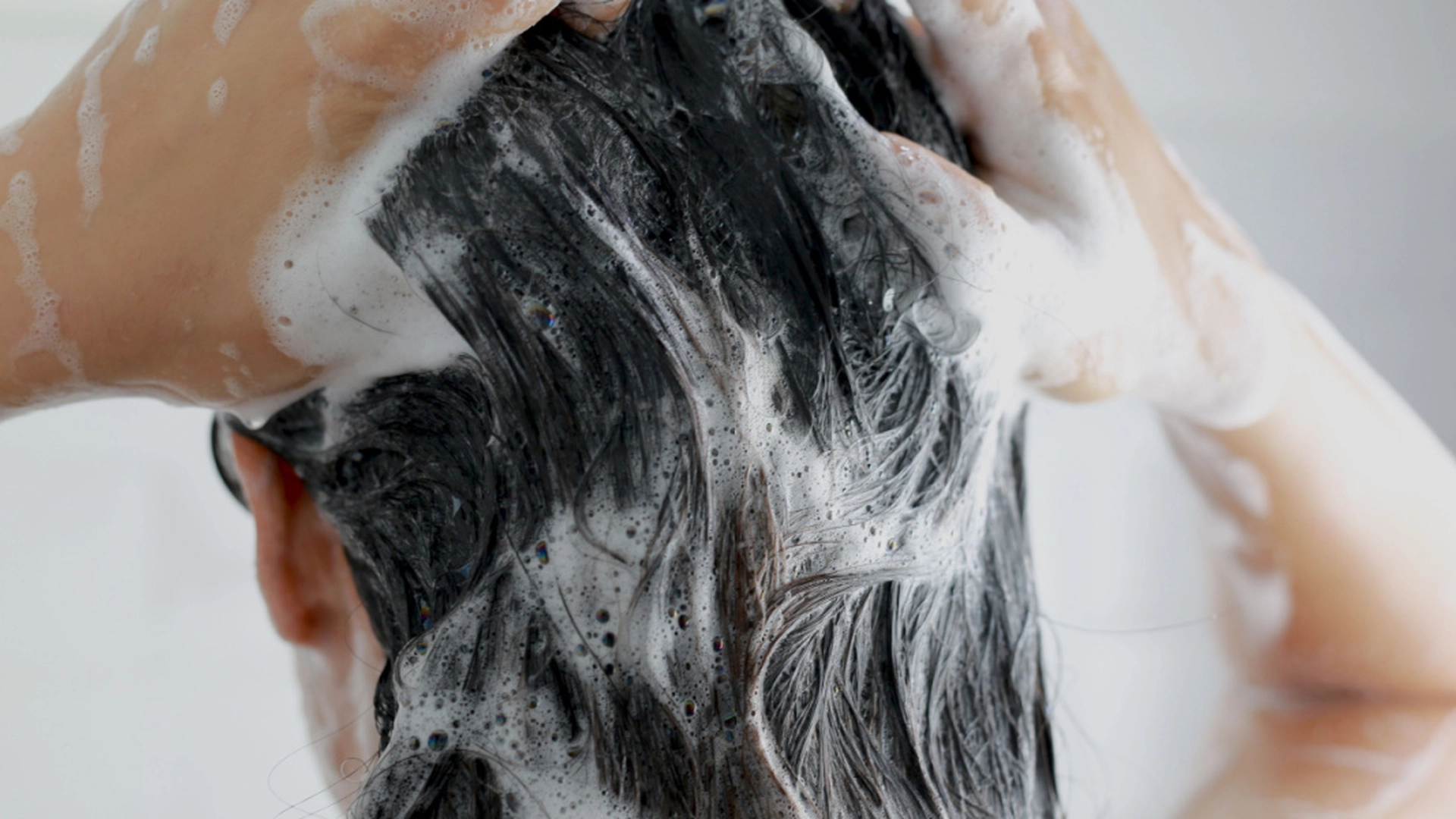 Pass på: Dette skjer når du bare vasker håret en gang i uken