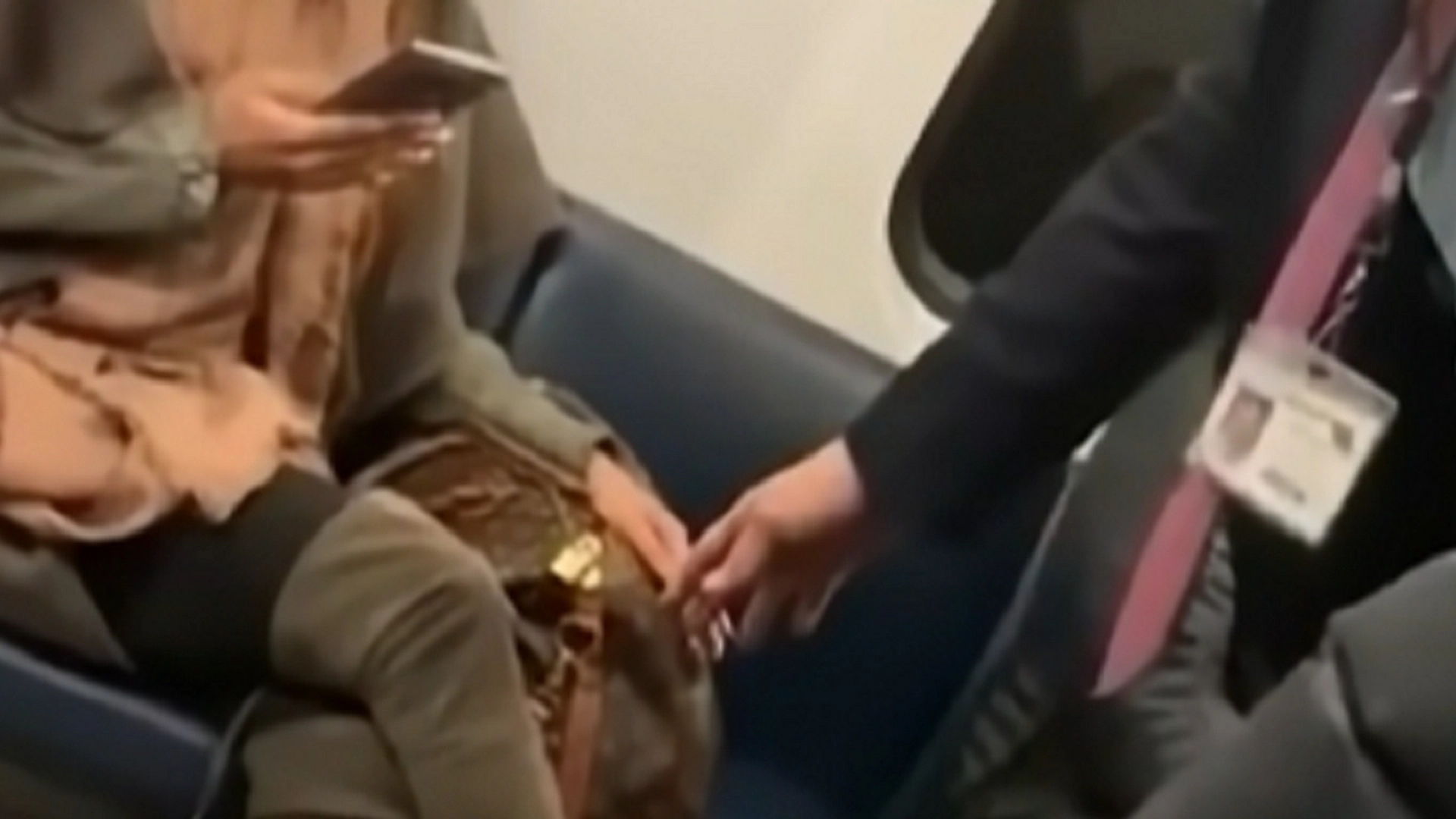 Kvinne nektet å flytte vesken fra setet på toget: Så tar episoden en uventet vending