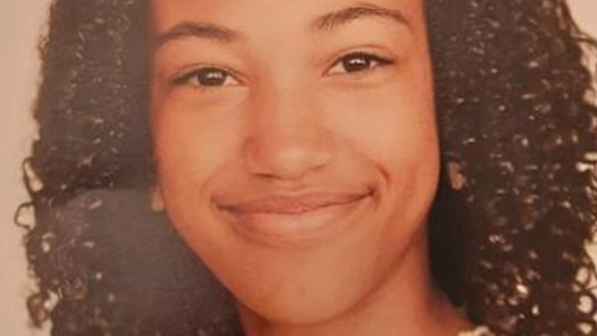 Etterlyser 14 år gammel jente: Ikke sett siden fredag morgen