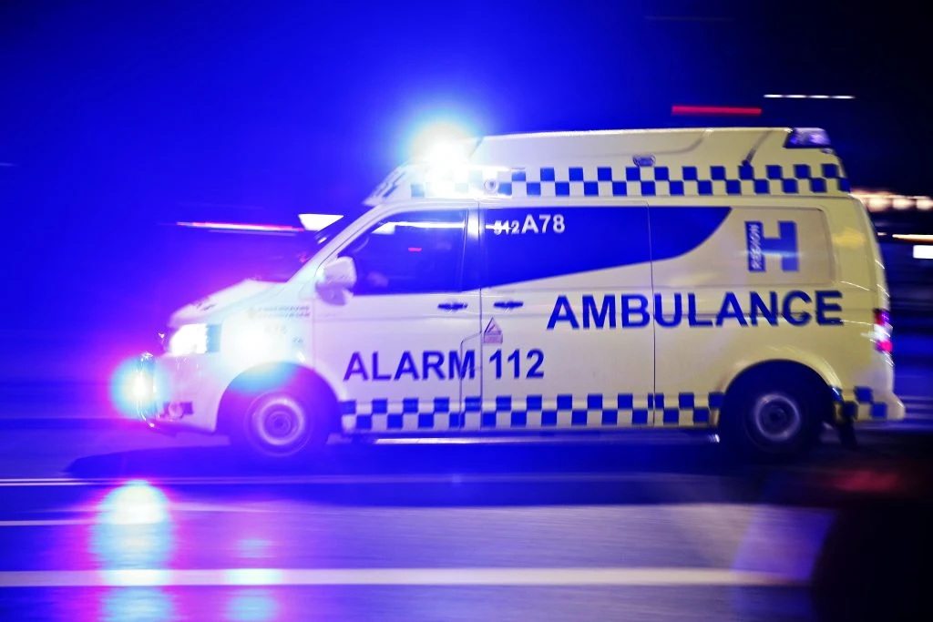 Stor tragedie: Topptrener faller om død foran spillerne