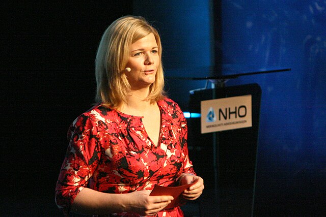 Anne Lindmo vekker oppsikt